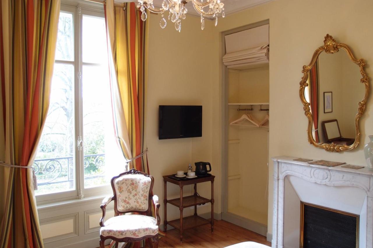 Chateau De Launay Méry-Corbon Szoba fotó